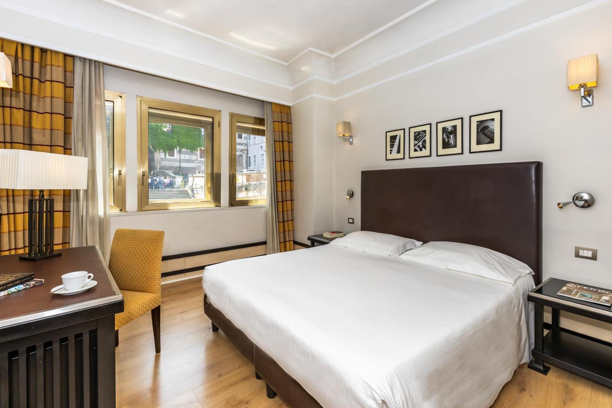 רומא Fh55 Grand Hotel Palatino מראה חיצוני תמונה